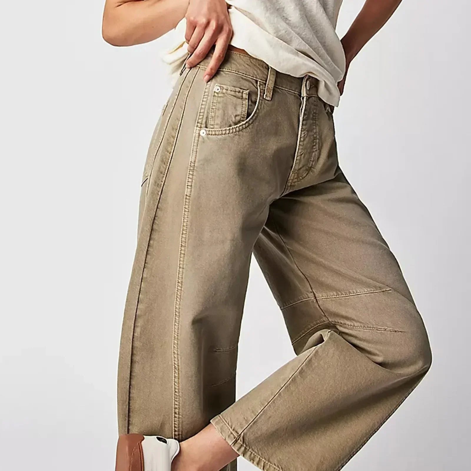 Lucy™ - Relaxed Wide-Leg Jeans — Allmycloset (view 2)